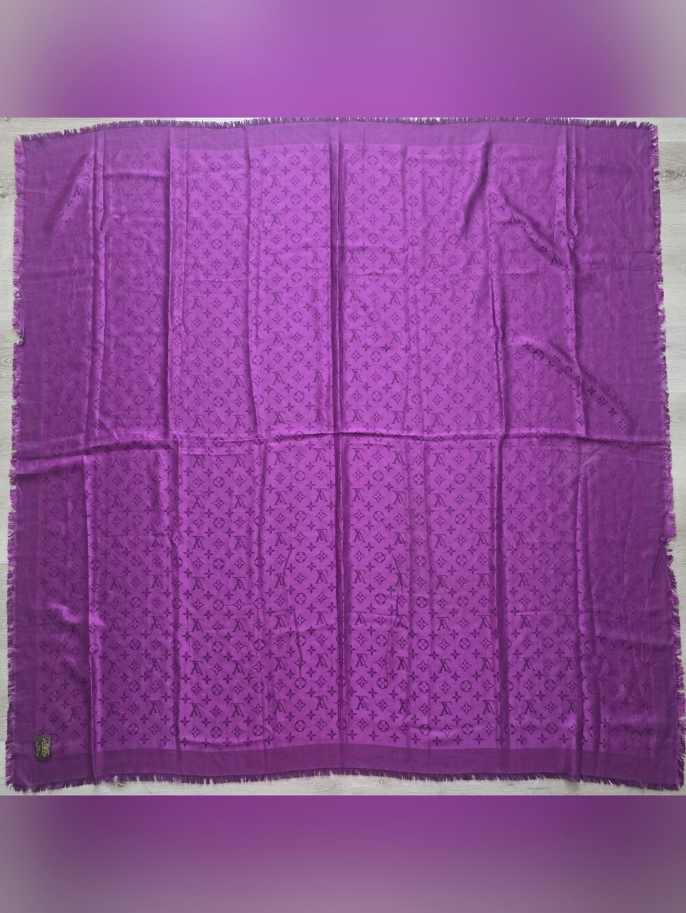 Auth Louis Vuitton Monogram Classic Purple Shawl Scarf